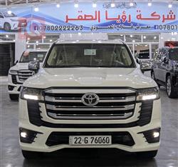 تۆیۆتا لاند کروزەر